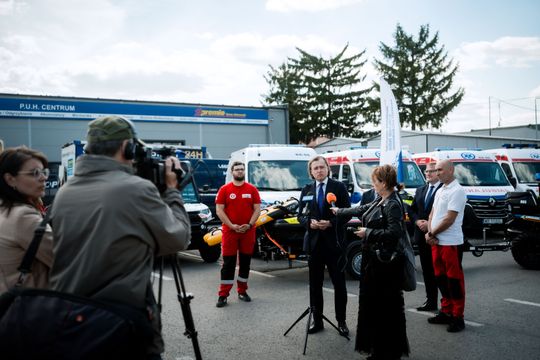 Przekazanie sprzętu ratunkowego dla ŚLWOPR (zdjęcia) Przekazanie sprzętu ratunkowego dla ŚLWOPR (zdjęcia)