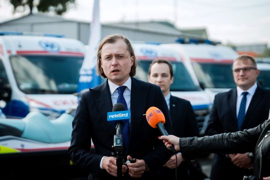 Przekazanie sprzętu ratunkowego dla ŚLWOPR (zdjęcia) Przekazanie sprzętu ratunkowego dla ŚLWOPR (zdjęcia)