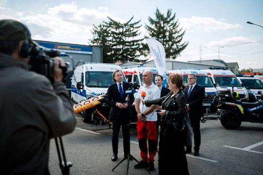 Przekazanie sprzętu ratunkowego dla ŚLWOPR (zdjęcia) Przekazanie sprzętu ratunkowego dla ŚLWOPR (zdjęcia)