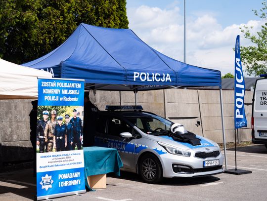 Mundurowe targi pracy w PUP Radom (zdjęcia)