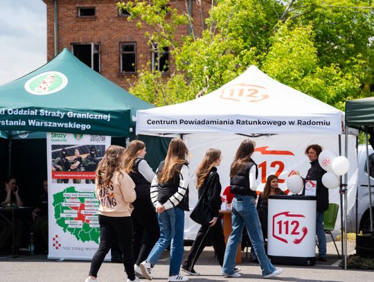 Mundurowe targi pracy w PUP Radom (zdjęcia)