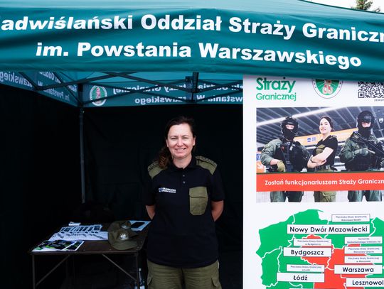 Mundurowe targi pracy w PUP Radom (zdjęcia)