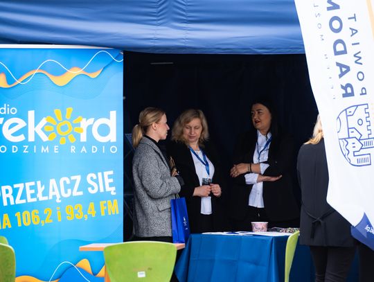Mundurowe targi pracy w PUP Radom (zdjęcia)