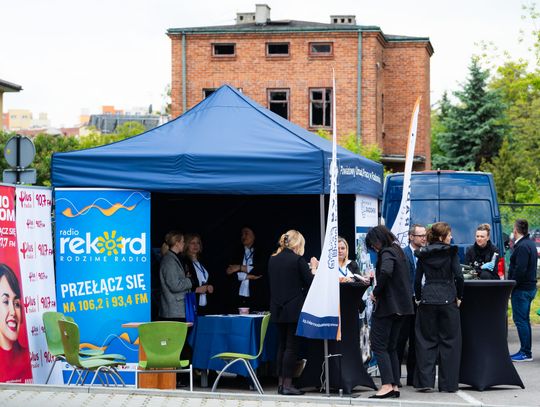 Mundurowe targi pracy w PUP Radom (zdjęcia)