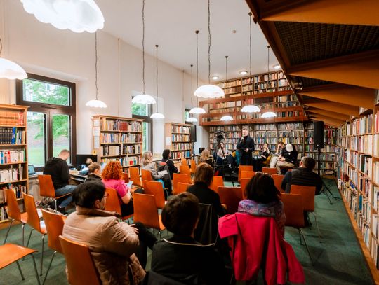 Wspólny f(r)ont książki: debata o  aktualnej sytuacji pisarzy, wydawców i bibliotekarzy (zdjęcia)