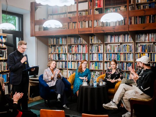 Wspólny f(r)ont książki: debata o  aktualnej sytuacji pisarzy, wydawców i bibliotekarzy (zdjęcia)