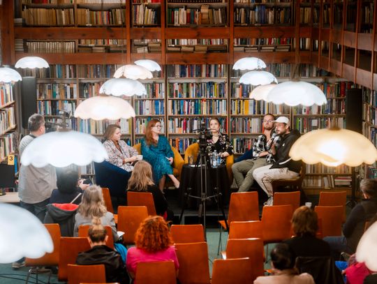 Wspólny f(r)ont książki: debata o  aktualnej sytuacji pisarzy, wydawców i bibliotekarzy (zdjęcia)