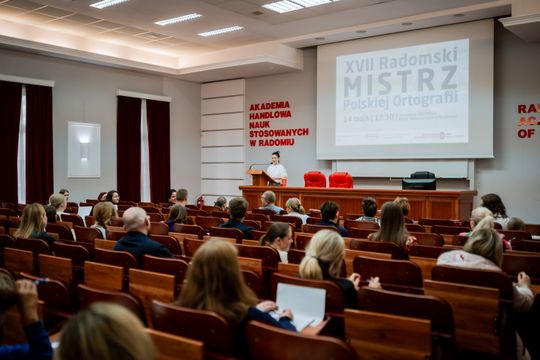 XVII Konkurs o tytuł Radomskiego Mistrza Polskiej Ortografii (zdjęcia)