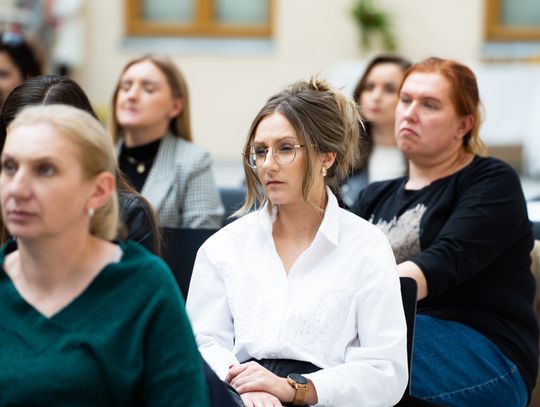 IV Konferencja SOSW z cyklu „Edukacja i rozwój” w Kamienicy Deskurów (zdjęcia)