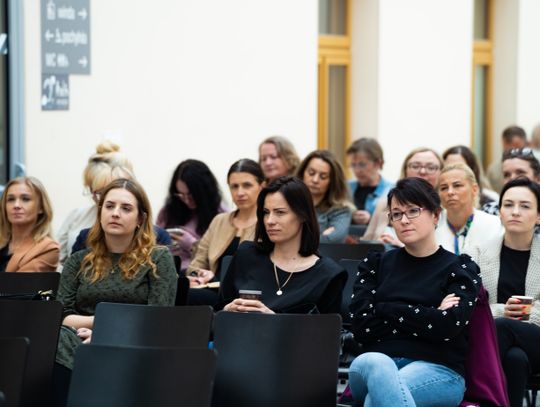 IV Konferencja SOSW z cyklu „Edukacja i rozwój” w Kamienicy Deskurów (zdjęcia)