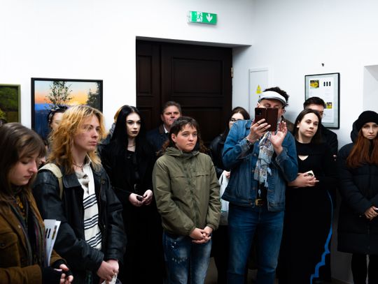 Wernisaż wystawy Jana Wołka "Bez tytułu" w Galerii Rogatka (zdjęcia)