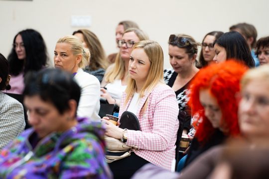 IV Konferencja SOSW z cyklu „Edukacja i rozwój” w Kamienicy Deskurów (zdjęcia)