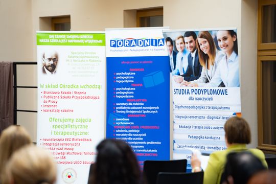 IV Konferencja SOSW z cyklu „Edukacja i rozwój” w Kamienicy Deskurów (zdjęcia)