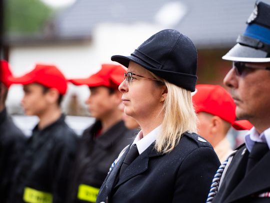 Przekazanie wozu strażackiego dla OSP Wola Korzeniowa (zdjęcia)