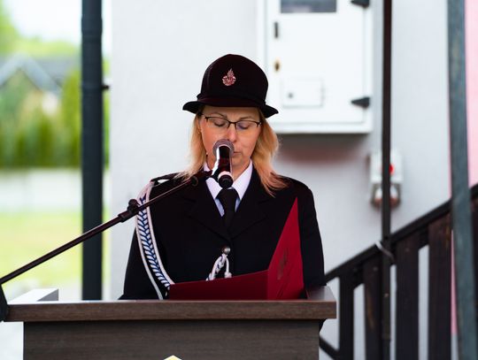 Przekazanie wozu strażackiego dla OSP Wola Korzeniowa (zdjęcia)