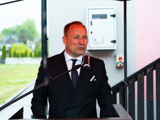 Przekazanie wozu strażackiego dla OSP Wola Korzeniowa (zdjęcia)