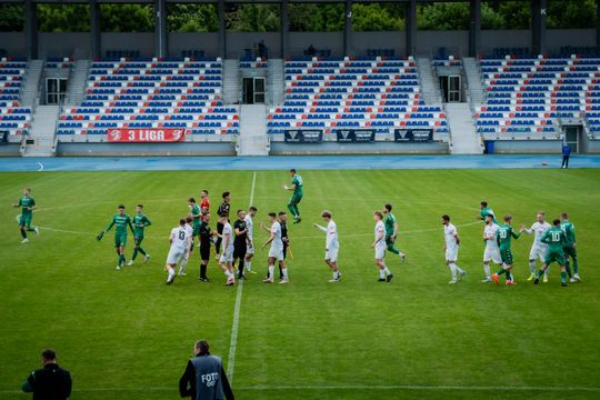 Broń Radom - Warta Sieradz (zdjęcia)