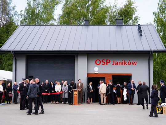 Otwarcie strażnicy oraz przekazanie sprzętu dla OSP w Janikowie (zdjęcia)