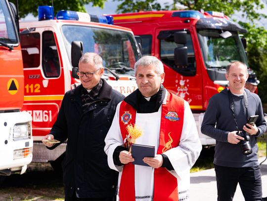 Otwarcie strażnicy oraz przekazanie sprzętu dla OSP w Janikowie (zdjęcia)