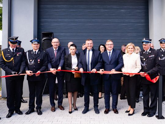 Otwarcie strażnicy oraz przekazanie sprzętu dla OSP w Janikowie (zdjęcia)