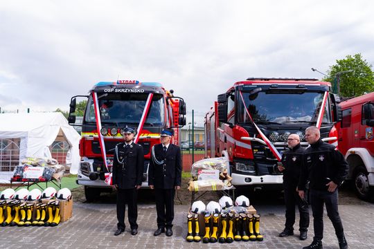 Otwarcie strażnicy oraz przekazanie sprzętu dla OSP w Janikowie (zdjęcia)