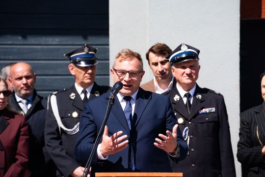 Otwarcie strażnicy oraz przekazanie sprzętu dla OSP w Janikowie (zdjęcia)