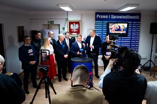 Wieczór wyborczy PiS (zdjęcia)