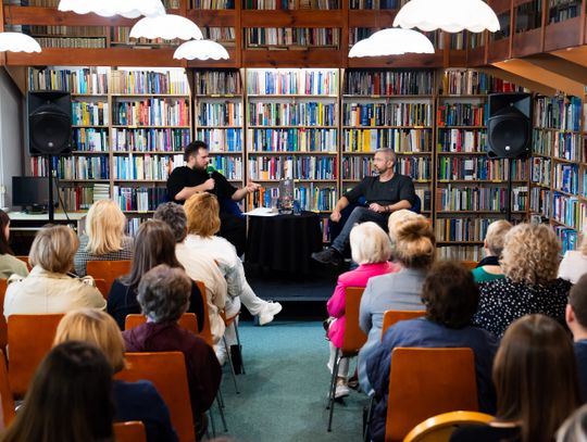 Spotkanie autorskie z Przemysławem Piotrowskim (zdjęcia)