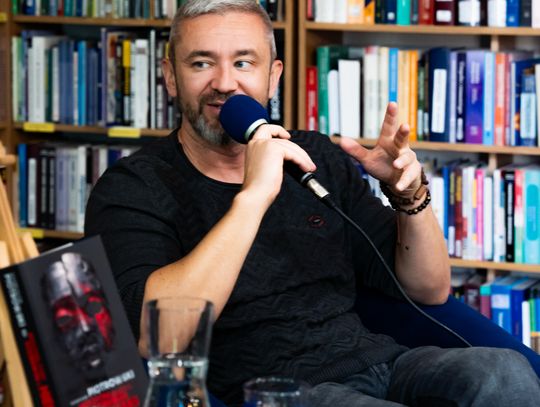 Spotkanie autorskie z Przemysławem Piotrowskim (zdjęcia)