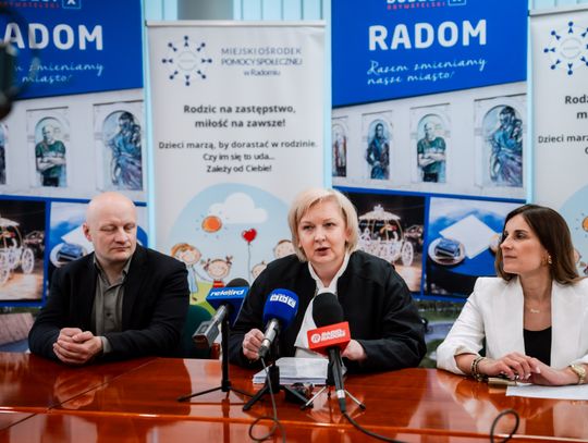 Pierwsze Ogólnomiejskie Spotkanie z Radomską Pieczą Zastępczą - konferencja (zdjęcia)