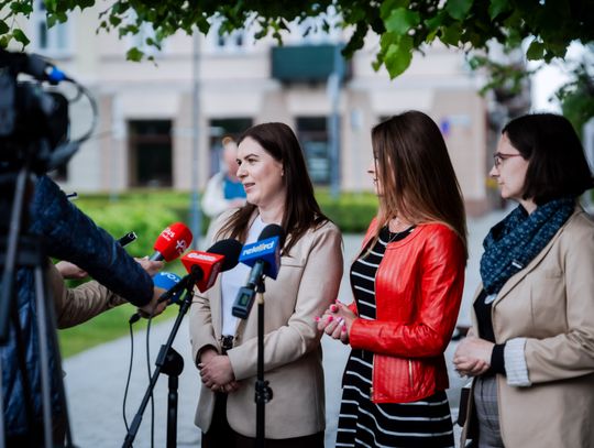 Spacery edukacyjne z przewodnikiem dla klas VI - konferencja (zdjęcia)