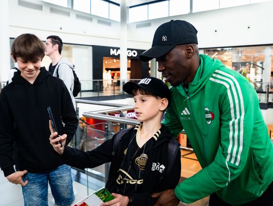 Spotkanie piłkarzy Radomiaka z kibicami w Galerii Słonecznej (zdjęcia)