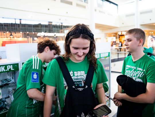 Spotkanie piłkarzy Radomiaka z kibicami w Galerii Słonecznej (zdjęcia)