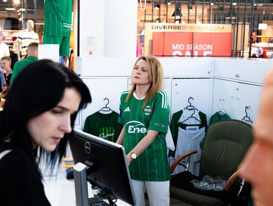 Spotkanie piłkarzy Radomiaka z kibicami w Galerii Słonecznej (zdjęcia)