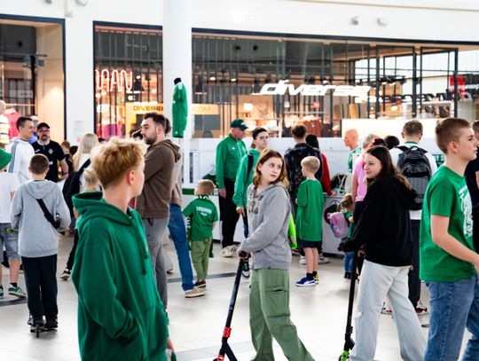 Spotkanie piłkarzy Radomiaka z kibicami w Galerii Słonecznej (zdjęcia)