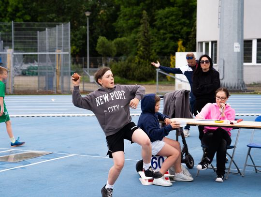 Lekkoatletyczne czwartki na MOSiRZE (zdjęcia)