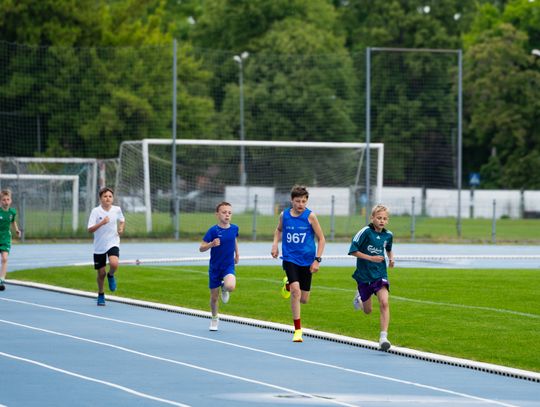 Lekkoatletyczne czwartki na MOSiRZE (zdjęcia)