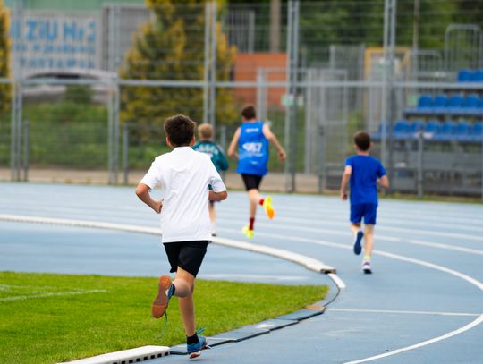Lekkoatletyczne czwartki na MOSiRZE (zdjęcia)