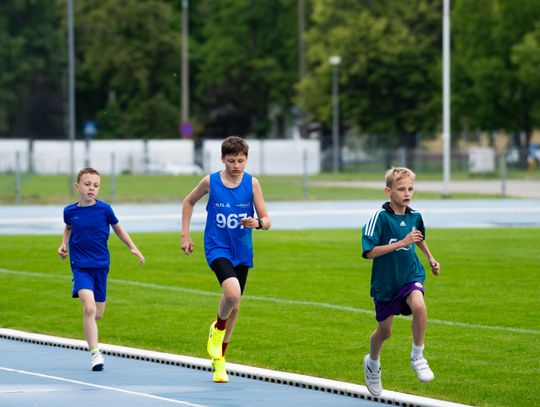 Lekkoatletyczne czwartki na MOSiRZE (zdjęcia)