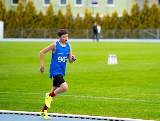 Lekkoatletyczne czwartki na MOSiRZE (zdjęcia)