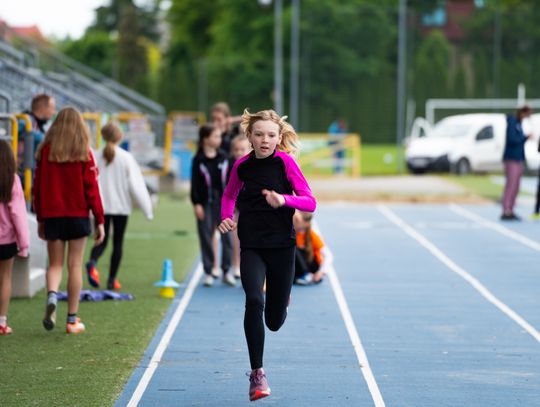 Lekkoatletyczne czwartki na MOSiRZE (zdjęcia)