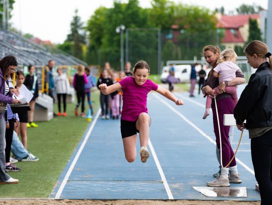 Lekkoatletyczne czwartki na MOSiRZE (zdjęcia)