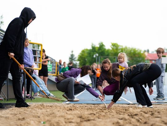 Lekkoatletyczne czwartki na MOSiRZE (zdjęcia)