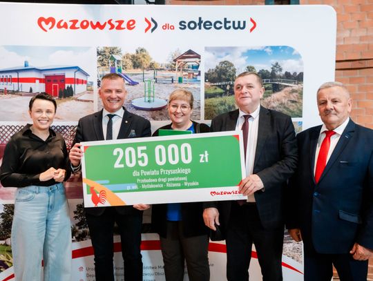 Popisanie umów w ramach programu Mazowsze dla Sołectw (zdjęcia)