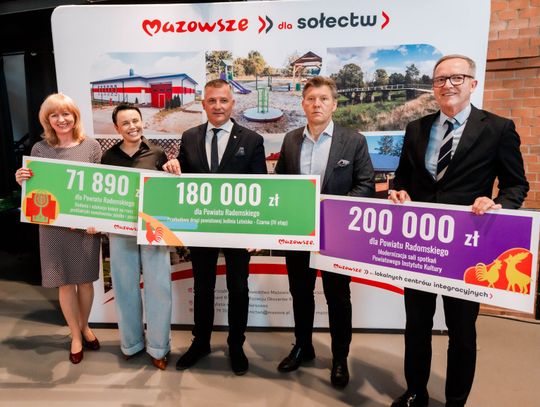 Popisanie umów w ramach programu Mazowsze dla Sołectw (zdjęcia)