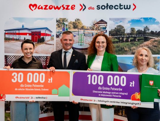 Popisanie umów w ramach programu Mazowsze dla Sołectw (zdjęcia)