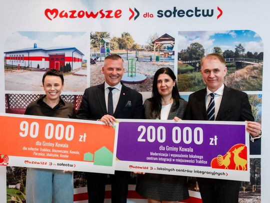 Popisanie umów w ramach programu Mazowsze dla Sołectw (zdjęcia)
