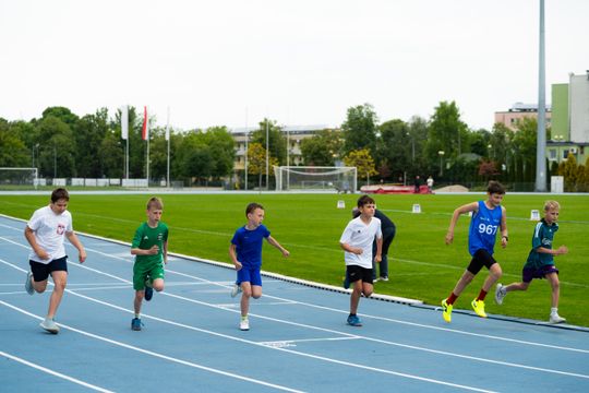 Lekkoatletyczne czwartki na MOSiRZE (zdjęcia)