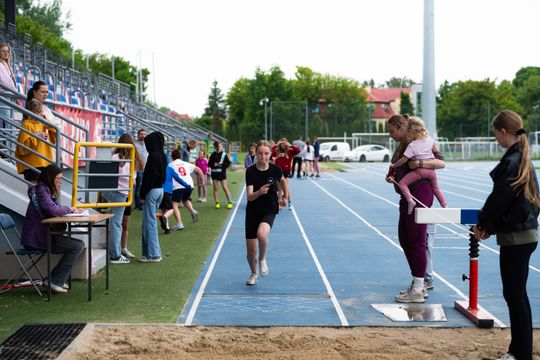 Lekkoatletyczne czwartki na MOSiRZE (zdjęcia)
