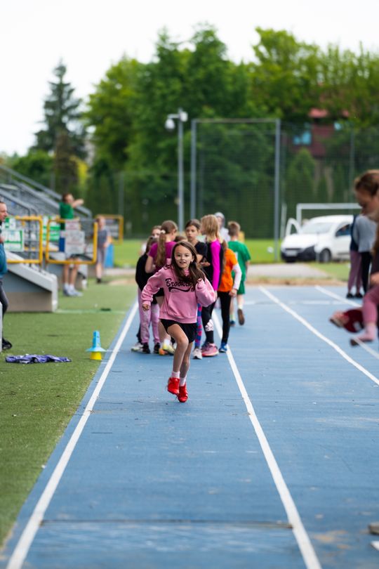 Lekkoatletyczne czwartki na MOSiRZE (zdjęcia)